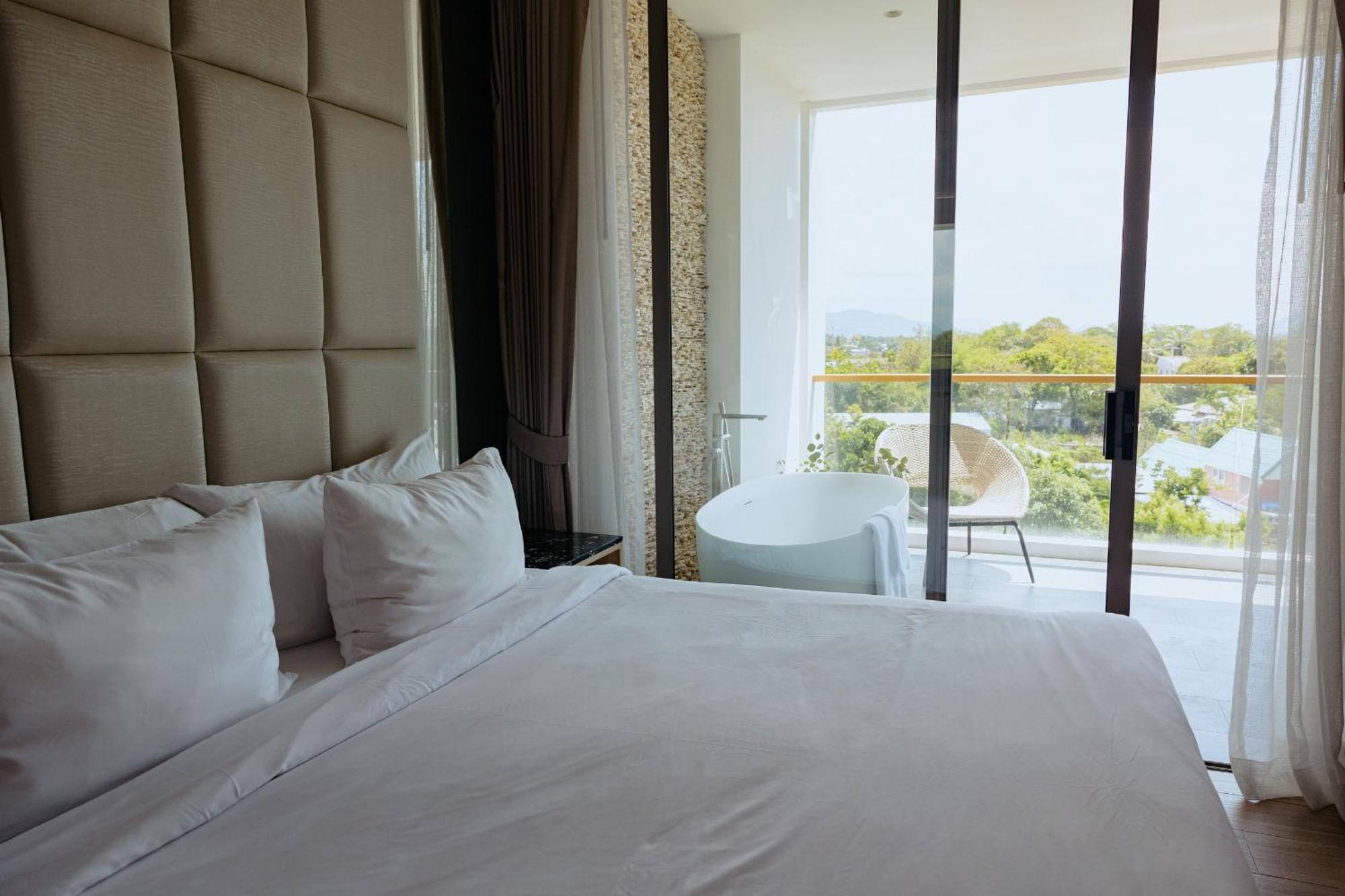 Elite Atoll Serviced Apartments Phuket Rawai Exterior photo